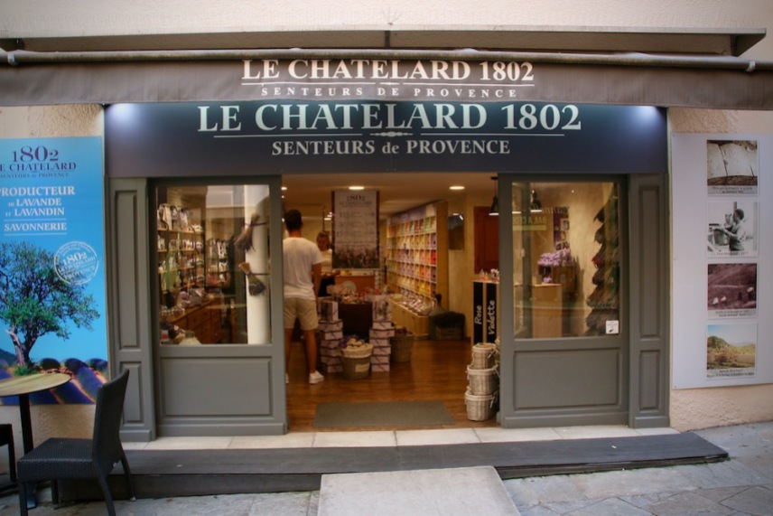 Магазина на Le Chatelard 1802.